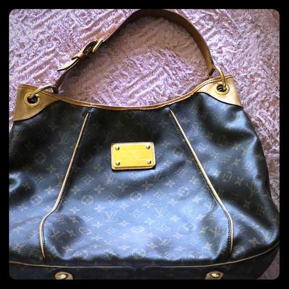 Louis Vuitton Galliera GM 2009 - Picture 1 of 8